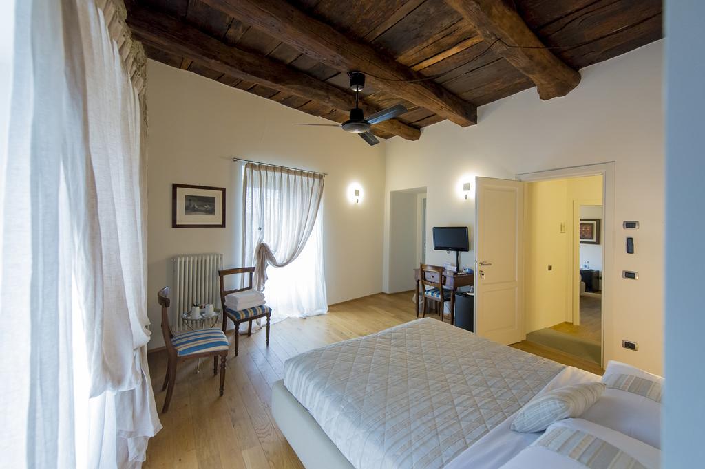 Relais Il Presidio Hotell Oggiono Rom bilde